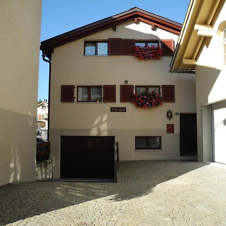 Privatzimmer / Bed & Breakfast Andermatt Esterno foto