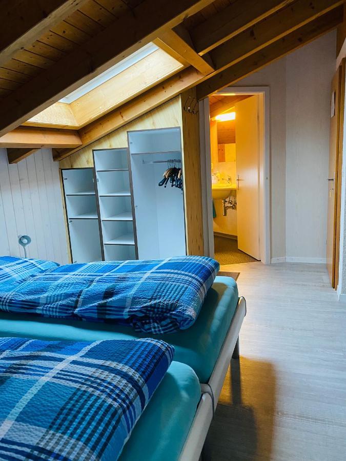 Privatzimmer / Bed & Breakfast Andermatt Esterno foto